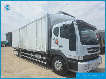 TATA DAEWOO NOBUS MID-SIZE TRUCK ROYAL