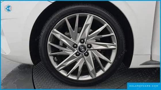 HYUNDAI GRANDEUR 2.5