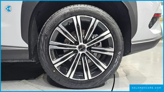 BYD SEALION 7 BASE