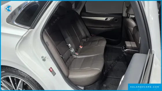 HYUNDAI GRANDEUR 3.0 LPI RENT CAR
