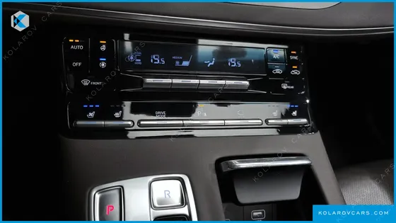 HYUNDAI GRANDEUR 3.0 LPI RENT CAR