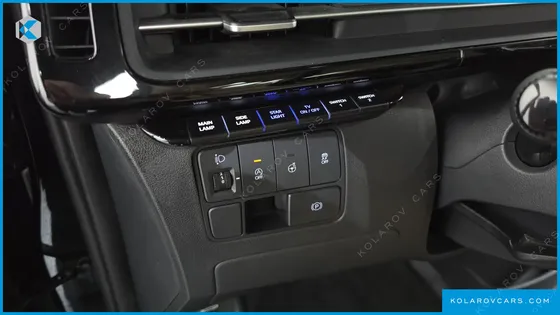 HYUNDAI STARIA 2WD LIMOUSINE (SPECIAL VEHICLE)
