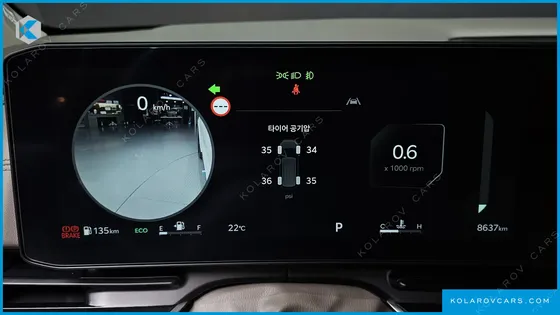 KIA CARNIVAL GASOLINE 7-SEATER NOBLESSE
