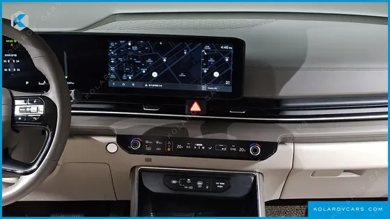 KIA CARNIVAL GASOLINE 7-SEATER NOBLESSE
