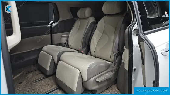 KIA CARNIVAL GASOLINE 7-SEATER NOBLESSE