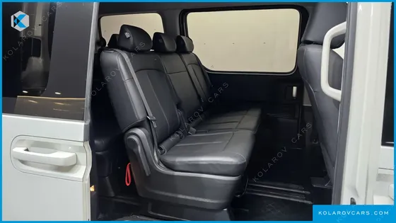 HYUNDAI STARIA 4WD TOURER 11-SEATER
