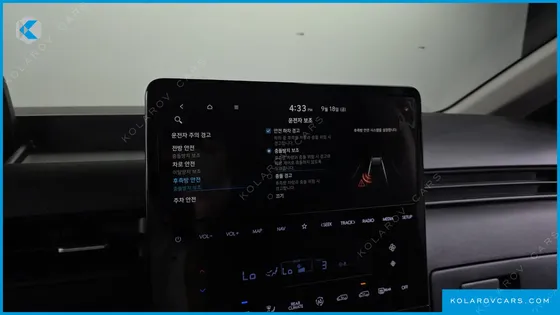 HYUNDAI STARIA 4WD TOURER 11-SEATER
