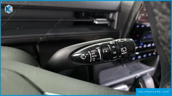 HYUNDAI STARIA 4WD TOURER 11-SEATER