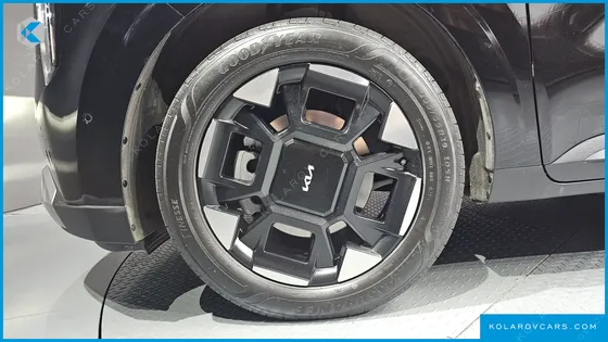 KIA CARNIVAL HEV 9 SEATER PRESTIGE
