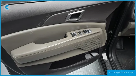 KIA CARNIVAL HEV 9 SEATER PRESTIGE