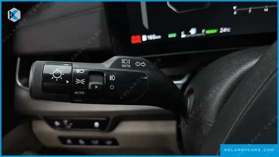 KIA CARNIVAL HEV 9 SEATER PRESTIGE