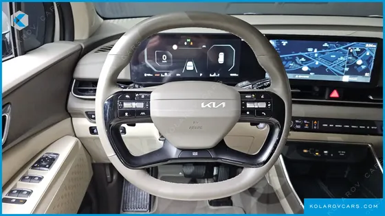 KIA CARNIVAL GASOLINE 7-SEATER NOBLESSE