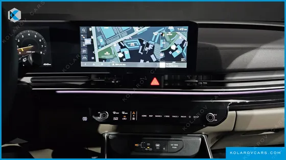 KIA CARNIVAL GASOLINE 9 SEATER X LINE