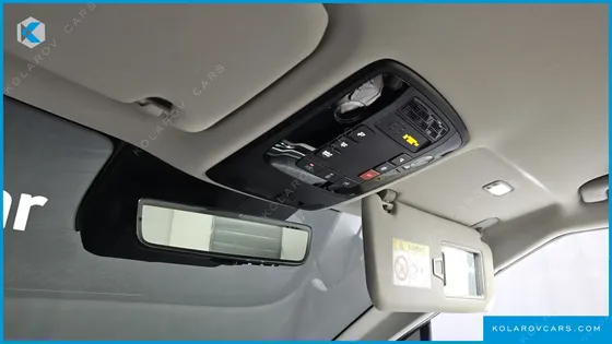 KIA CARNIVAL GASOLINE 9 SEATER X LINE