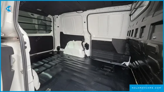 HYUNDAI STARIA CARGO 3-SEATER