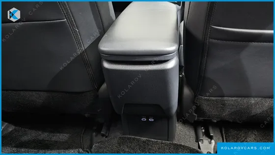 TOYOTA PRIUS 2.0 XLE