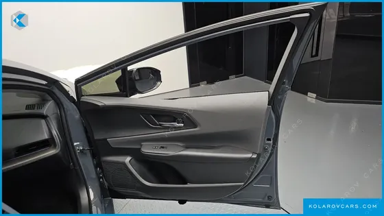 TOYOTA PRIUS 2.0 XLE