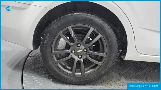 CHEVROLET (GM DAEWOO) AVEO LS DELUXE