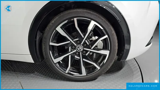 TOYOTA PRIUS 2.0 PHEV XSE