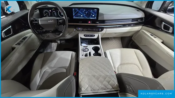 KIA CARNIVAL GASOLINE 9 SEATER X LINE