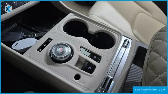 KIA CARNIVAL GASOLINE 9 SEATER X LINE