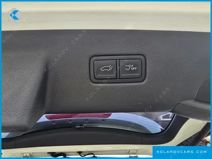 KIA CARNIVAL DIESEL 9-SEATER NOBLESSE
