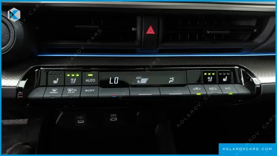 TOYOTA PRIUS 2.0 XLE