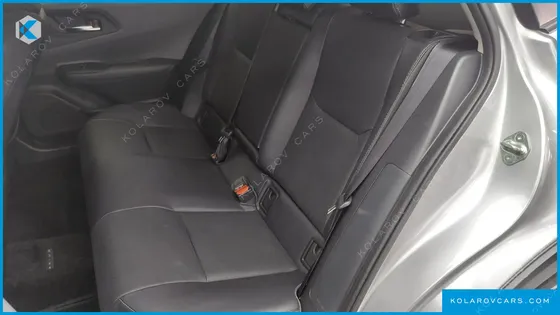 TOYOTA PRIUS 2.0 XLE
