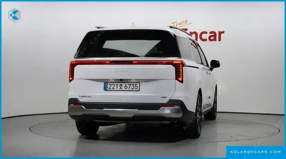 KIA CARNIVAL HEV 9SEATER SIGNATURE
