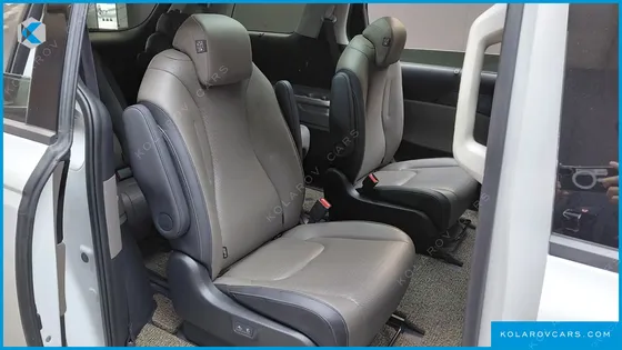 KIA CARNIVAL HEV 9SEATER SIGNATURE