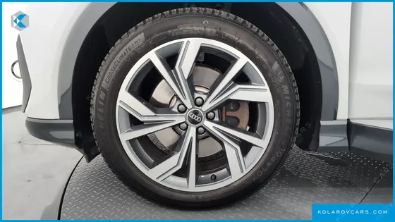 AUDI Q4 E-TRON 40 PREMIUM SPORTBACK