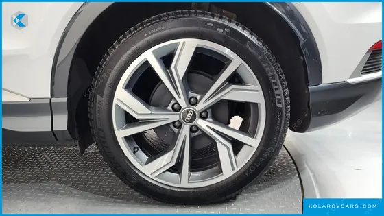 AUDI Q4 E-TRON 40 PREMIUM SPORTBACK