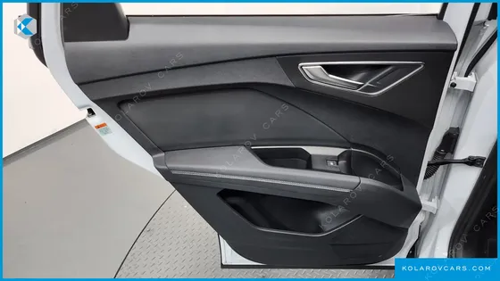 AUDI Q4 E-TRON 40 PREMIUM SPORTBACK