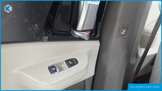 KIA CARNIVAL HEV 9SEATER SIGNATURE