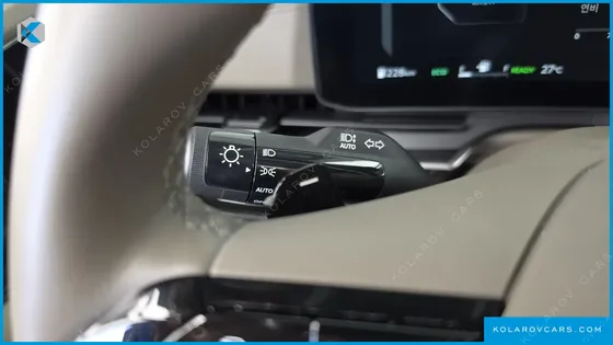 KIA CARNIVAL HEV 9SEATER SIGNATURE