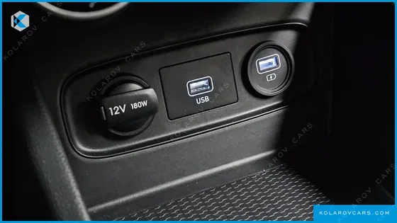 HYUNDAI VENUE 1.6 MODERN