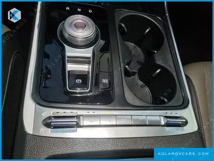 KIA CARNIVAL HEV 9SEATER NOBLESS