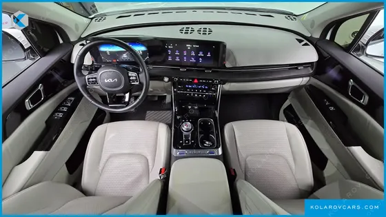 KIA CARNIVAL GASOLINE 7-SEATER SIGNATURE