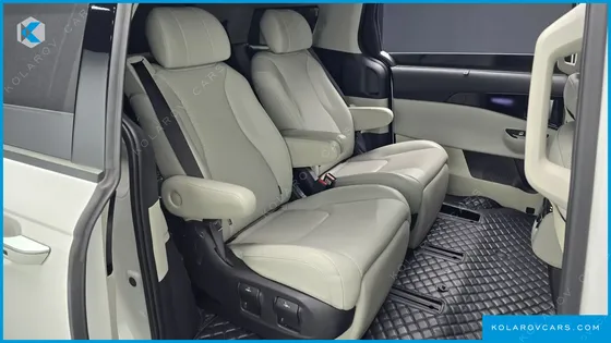 KIA CARNIVAL GASOLINE 7-SEATER SIGNATURE