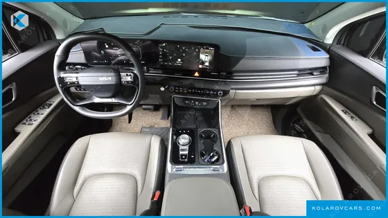 KIA CARNIVAL GASOLINE 9-SEATER NOBLESSE
