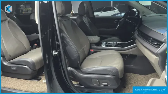 KIA CARNIVAL GASOLINE 9-SEATER NOBLESSE