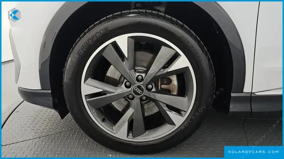 AUDI Q4 E-TRON 40 PREMIUM