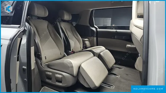 KIA CARNIVAL HEV 7SEATER GRAVITY