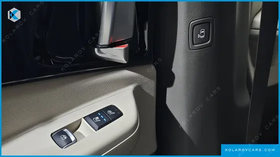 KIA CARNIVAL HEV 7SEATER GRAVITY