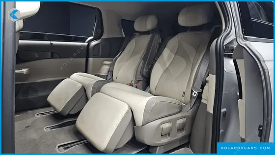 KIA CARNIVAL HEV 7SEATER GRAVITY