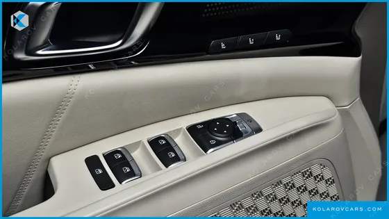 KIA CARNIVAL HEV 7SEATER GRAVITY