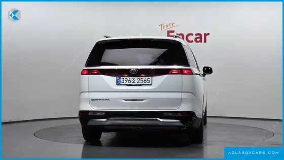 KIA CARNIVAL DIESEL 9-SEATER NOBLESSE
