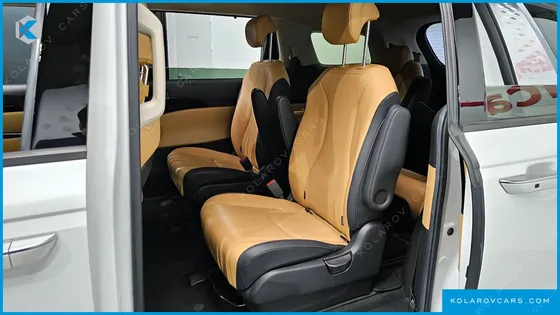 KIA CARNIVAL DIESEL 9-SEATER NOBLESSE