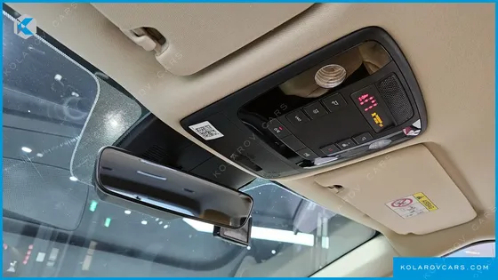 KIA CARNIVAL DIESEL 9-SEATER NOBLESSE