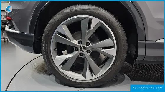 AUDI Q4 E-TRON 40 PREMIUM
